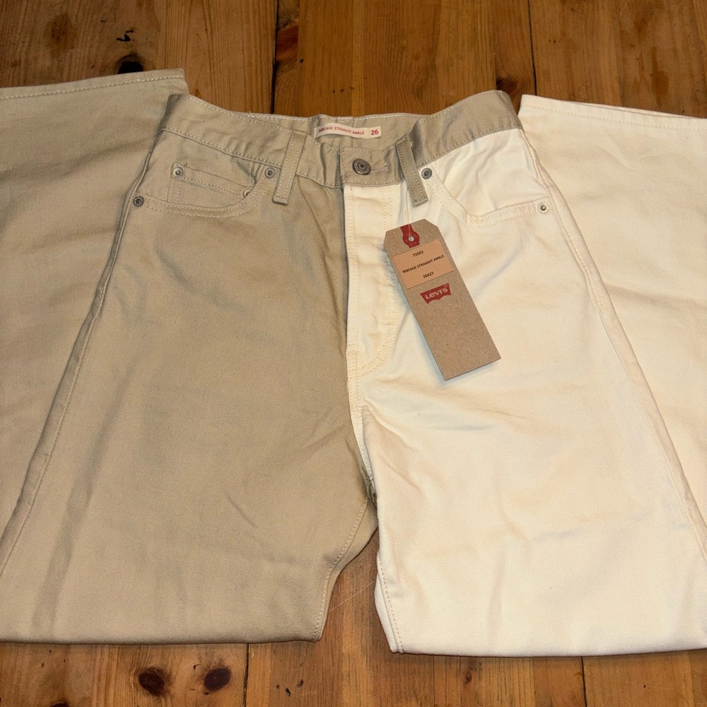 Levi’s Ribcage Straight Ankle Jeans